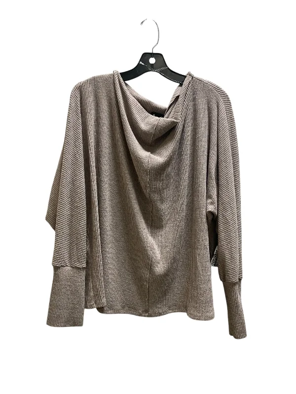 Top Long Sleeve By Clothes Mentor In Brown, Size: Xl