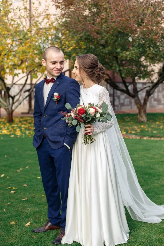 Vintage Modest Long Sleeve Lace Wedding Dress