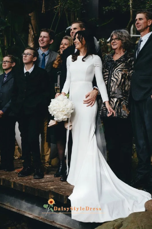 Vintage Fitted Long Sleeve Wedding Dress