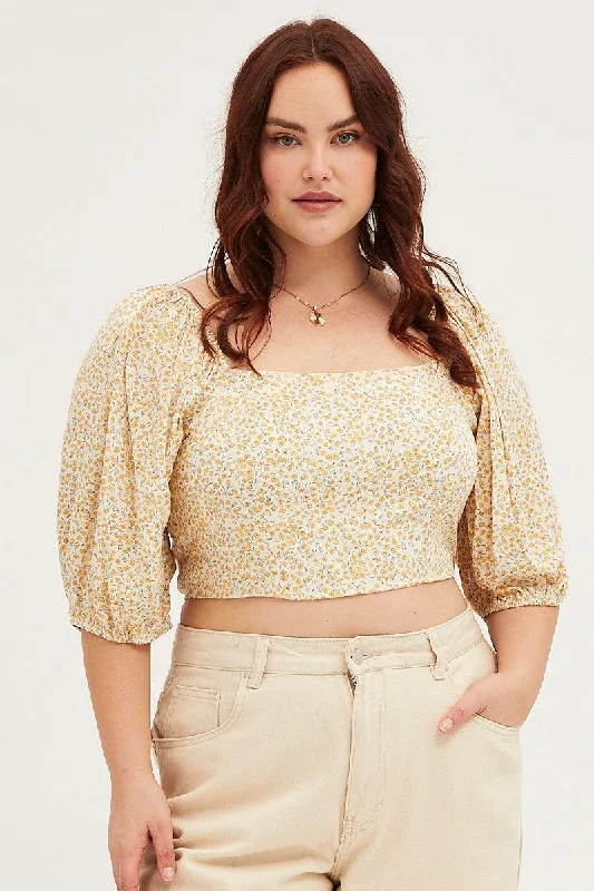 Ditsy Print Short Sleeve Floral Semi Crop Top